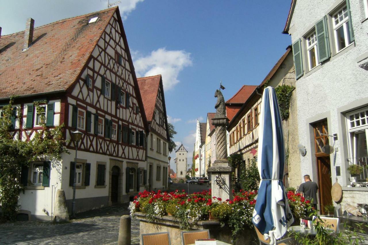 Ferienwohnung Schwanbergblick Mainbernheim ภายนอก รูปภาพ